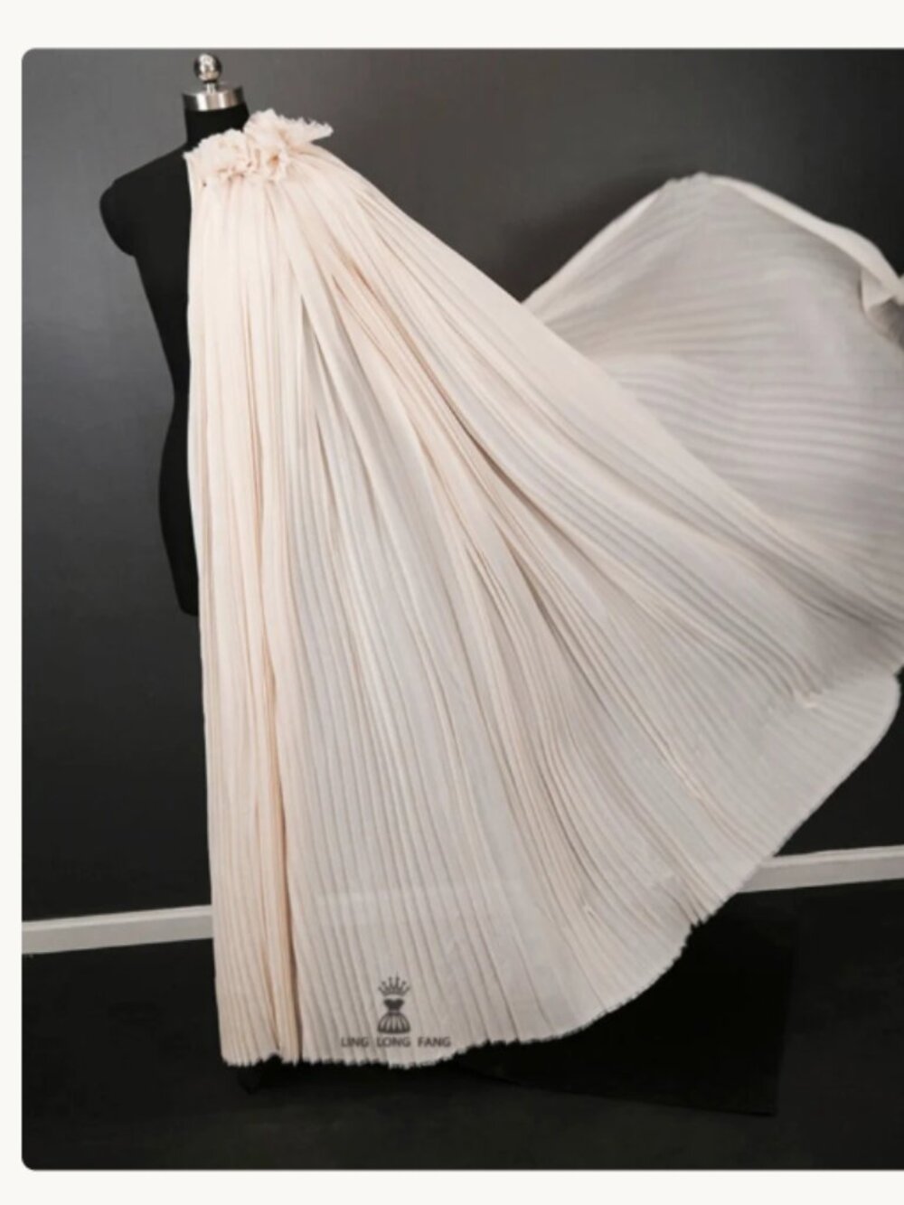 Tulle - Picture 10 of 11
